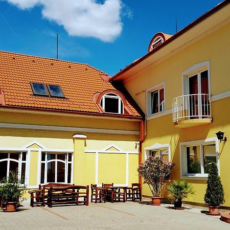 Hotel Sormester Szarvas Εξωτερικό φωτογραφία