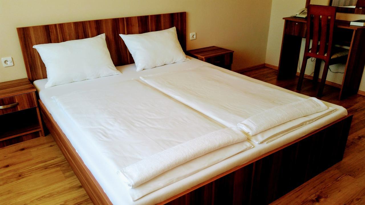 Hotel Sormester Szarvas Εξωτερικό φωτογραφία