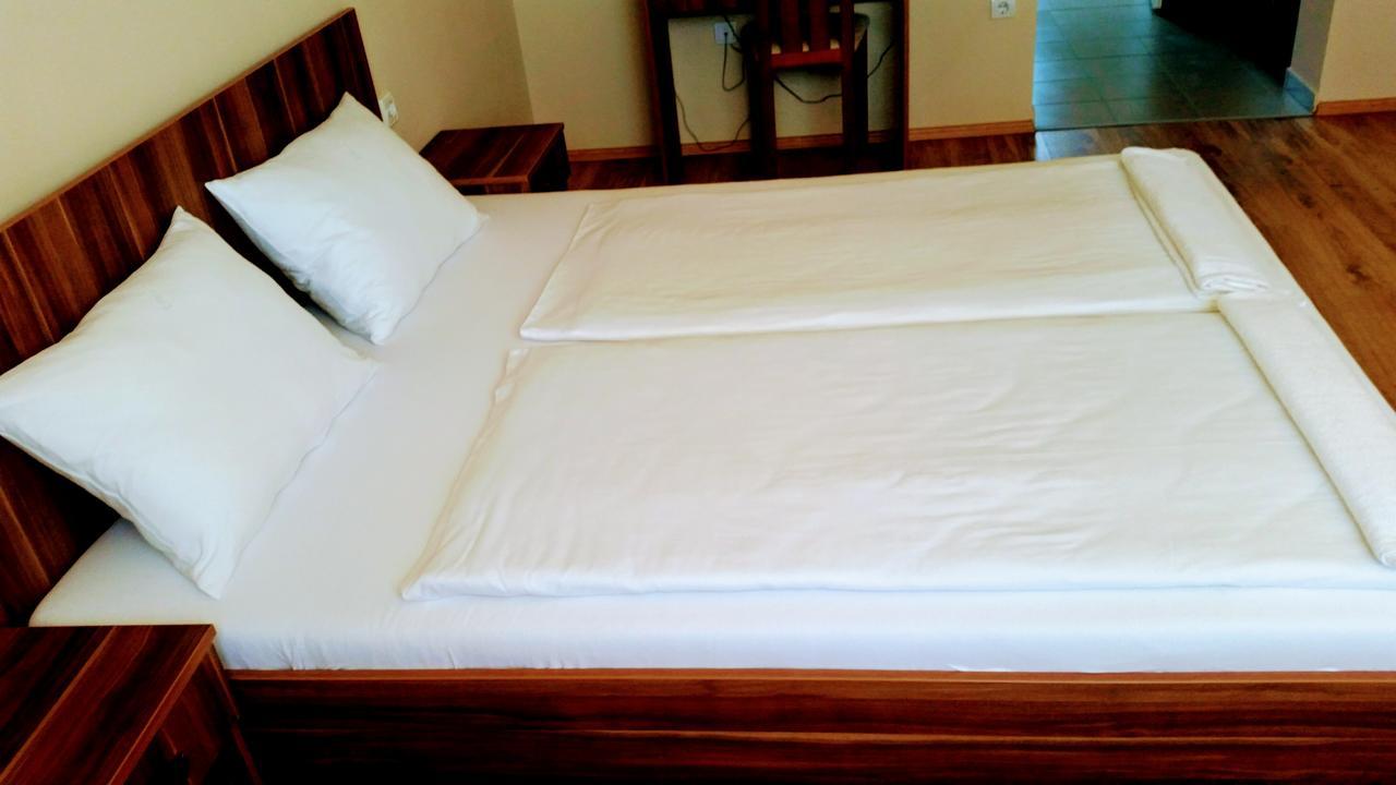 Hotel Sormester Szarvas Εξωτερικό φωτογραφία
