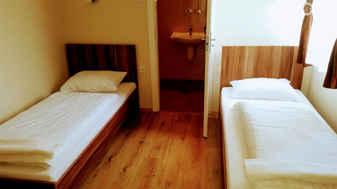 Hotel Sormester Szarvas Εξωτερικό φωτογραφία